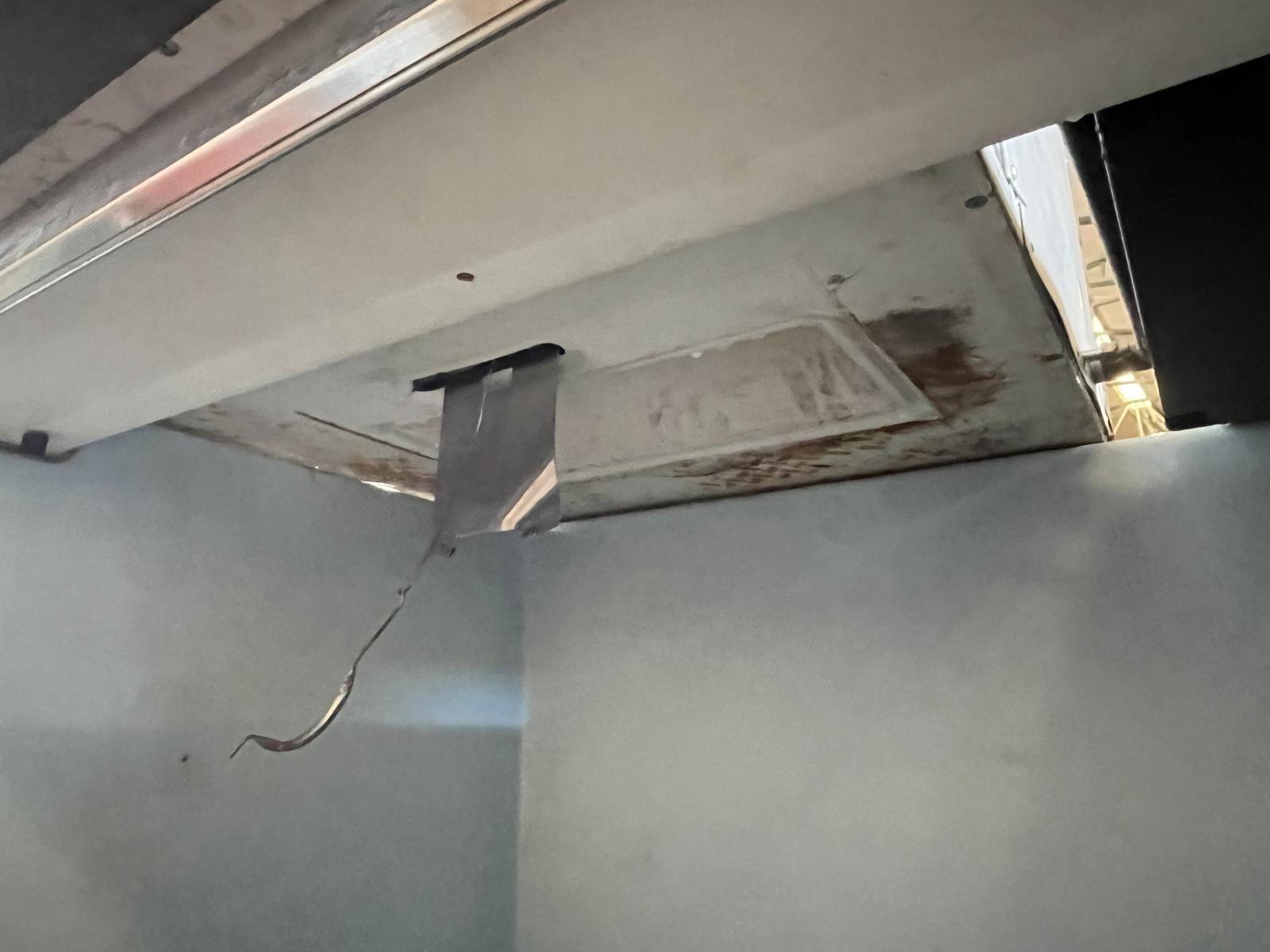 ./imagenes/INVOICE/2019/17912/MAQUINA PARA HACER HIELO HOSHIZAKI KM-1300MAH (6).JPG